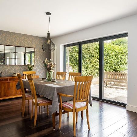 Villa Stunning 5 Bed In The Centre Of Bourton! Extérieur photo