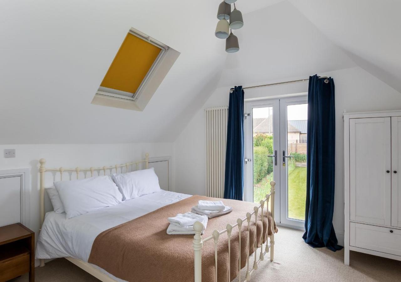 Villa Stunning 5 Bed In The Centre Of Bourton! Extérieur photo
