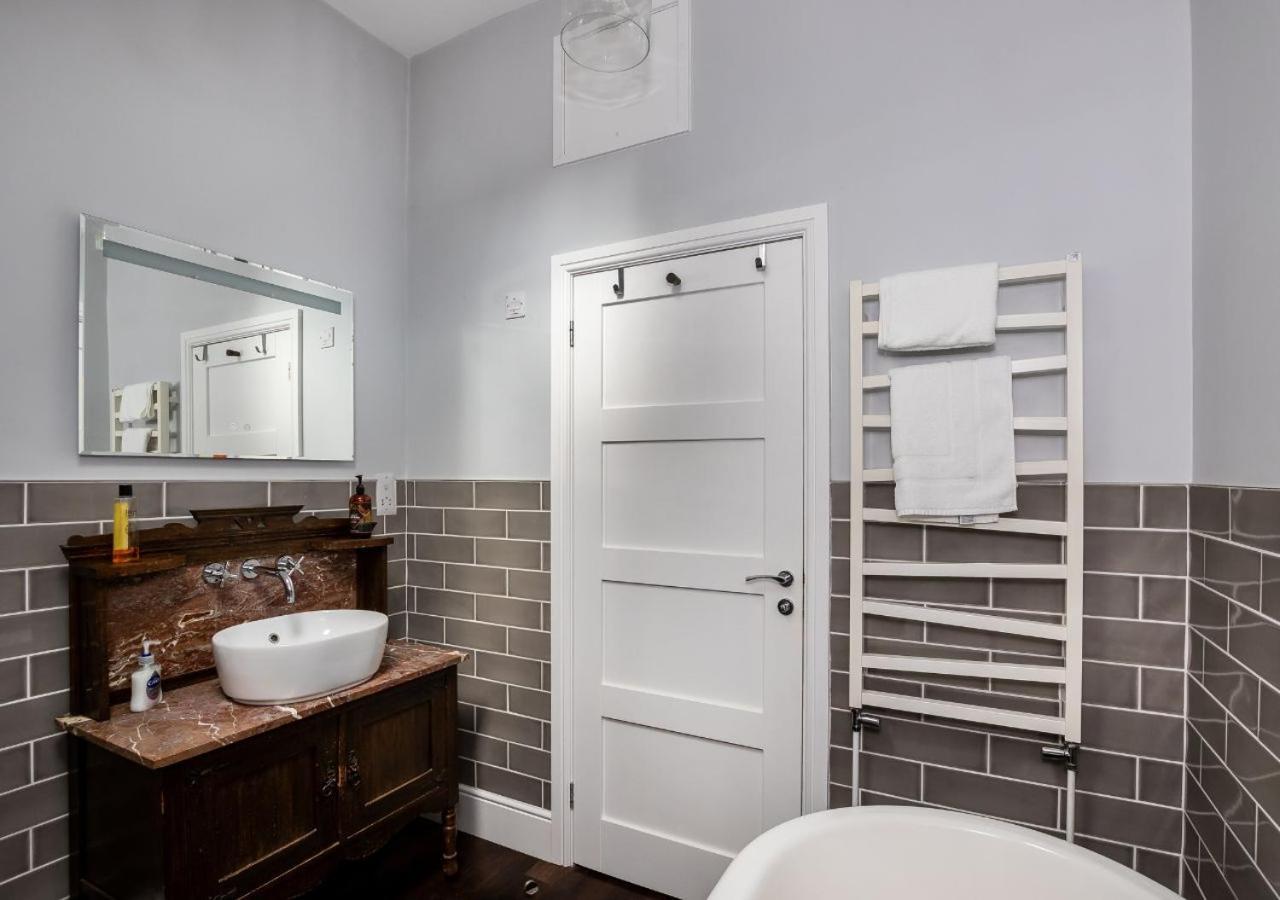 Villa Stunning 5 Bed In The Centre Of Bourton! Extérieur photo