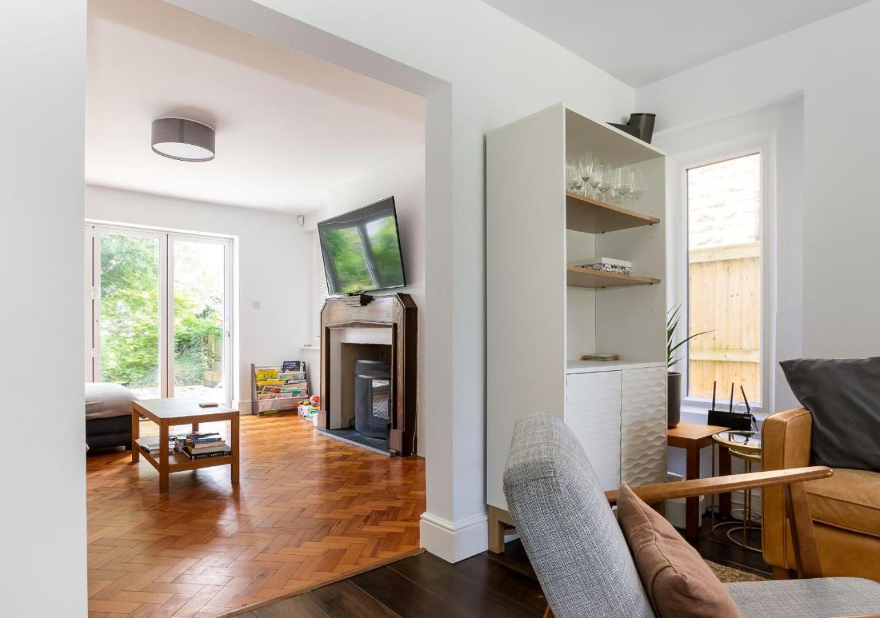 Villa Stunning 5 Bed In The Centre Of Bourton! Extérieur photo